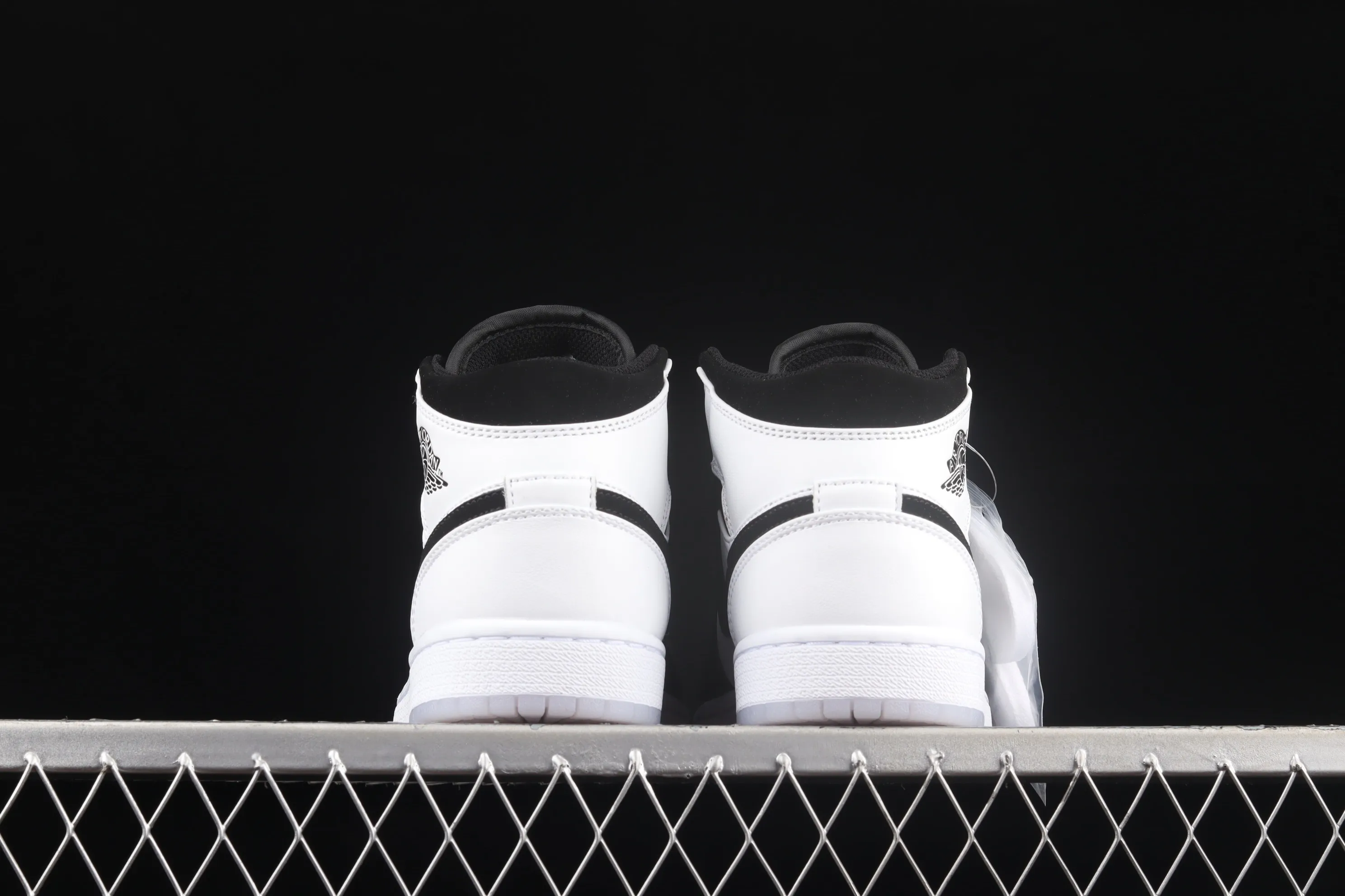 All categories Air Jordan Jordan series basketball shoes Air Jordan 1 Mid Air Jordan 1 Mid "Diamond Shorts" AJ1 Joe 1 Pearlescent White Black Panda DH6933-100